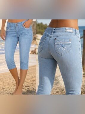 🌷 Suko Jeans🌷 Light Denim Rhinestone Jewelled Cotton Blend Capris